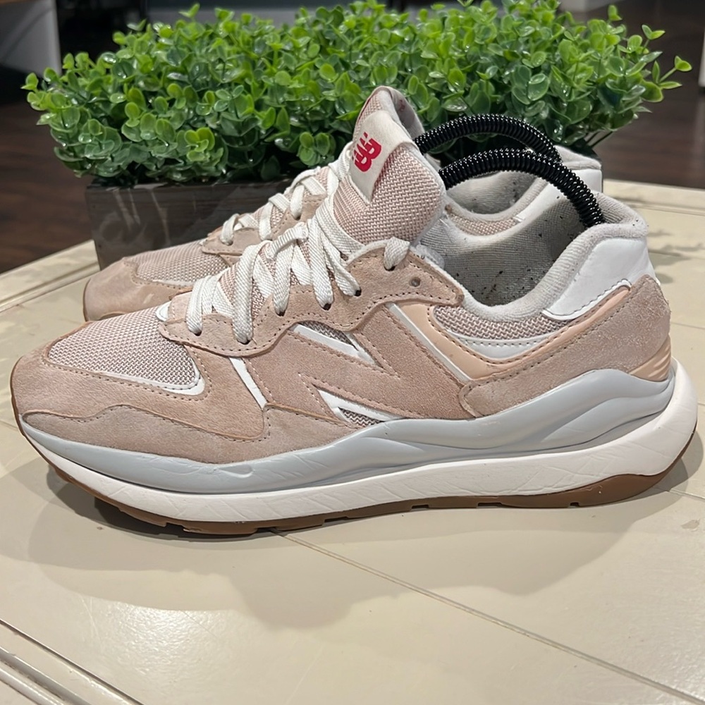 New Balance Women's Sneakers in Pink and White